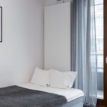 Golden Apartments Warsaw - Bright And Modern Apartments -Premium Building In Top Location- Solidarnosci Esterno foto